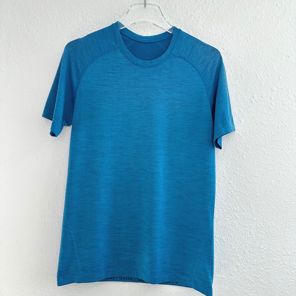 Lululemon Metal Vent Tech Shirt Mens Small Blue Short Sleeve Athletic Training